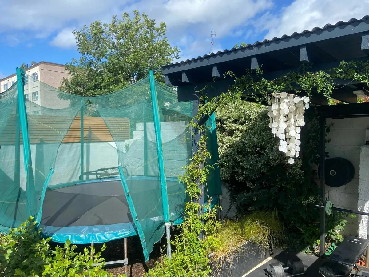 trampoline 12.5 Ft - Image 1