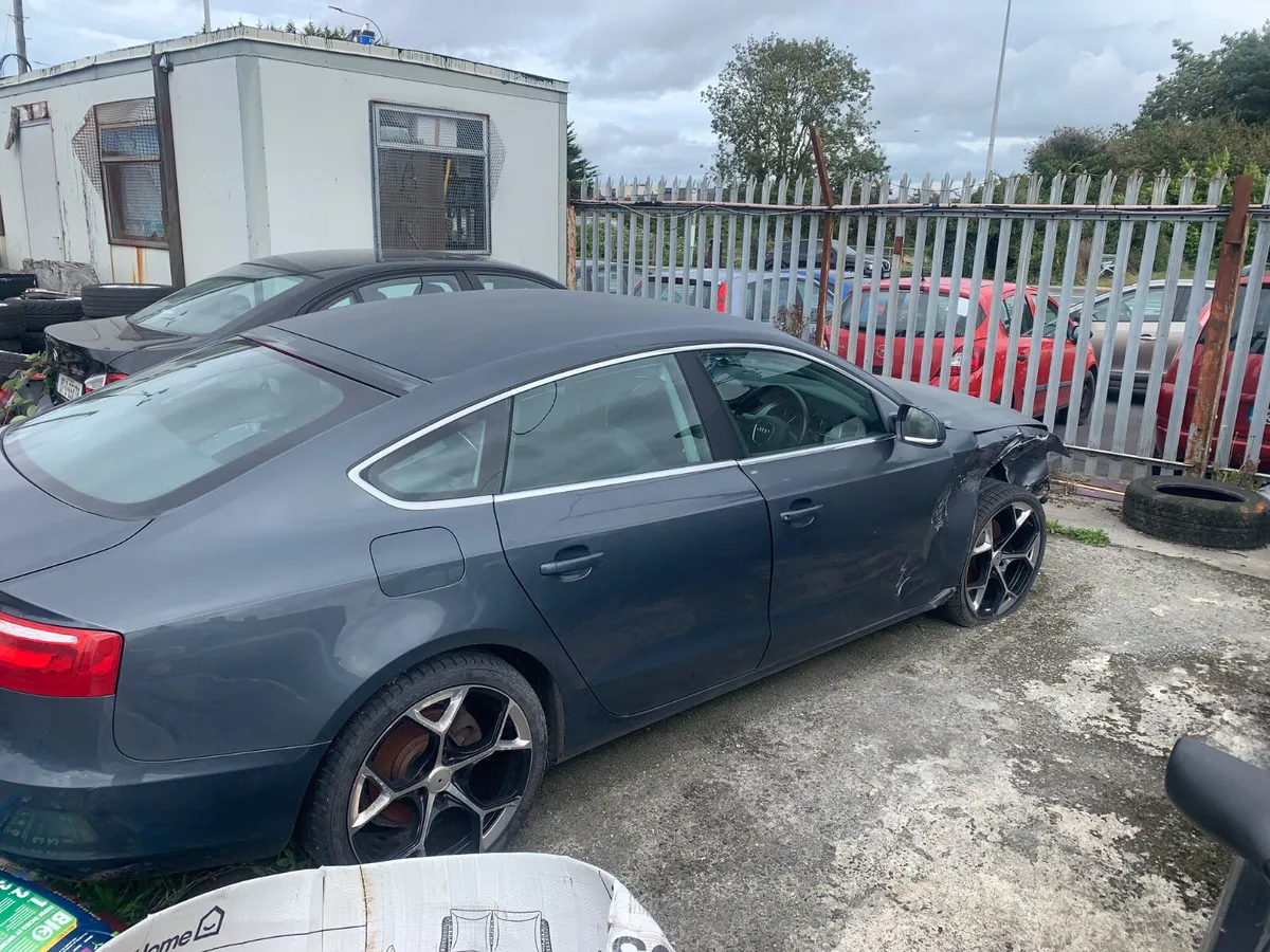 2010 AUDI. A5 DIESEL - Image 1