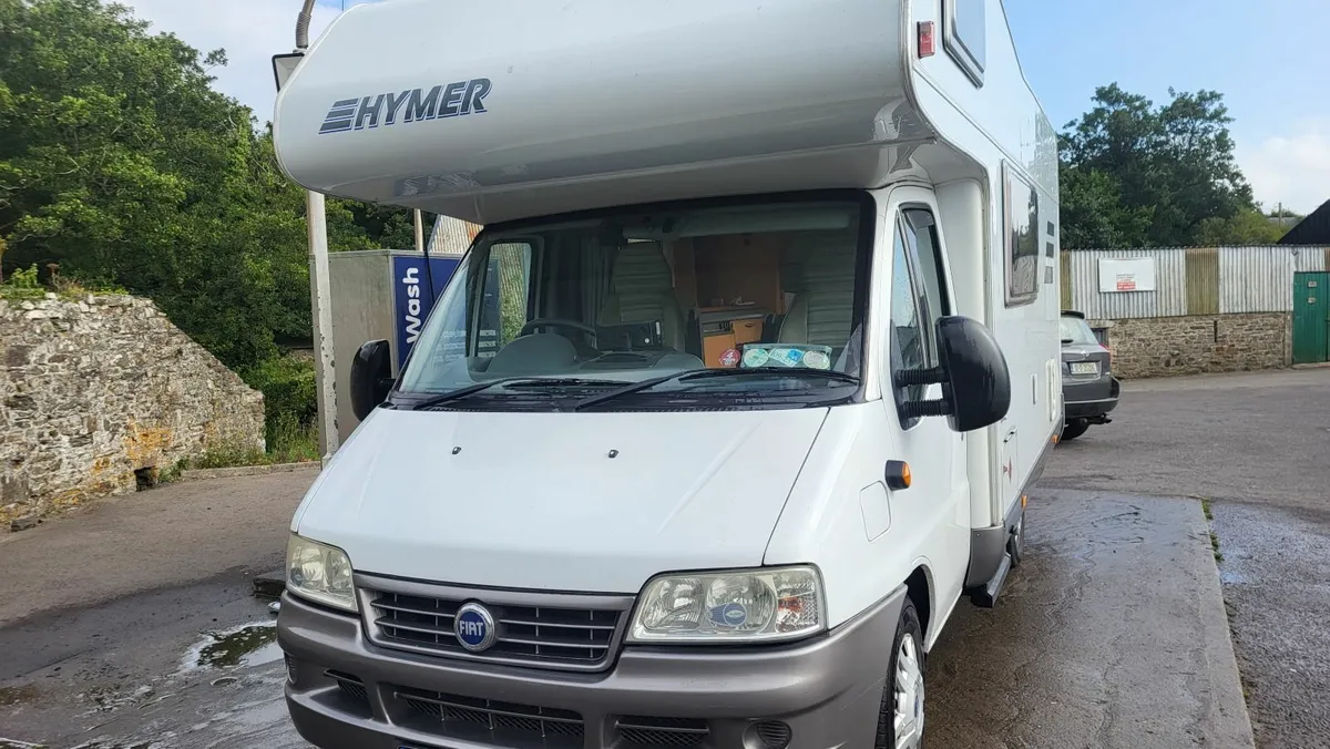 Hymer 6 berth  motorhome - Image 4