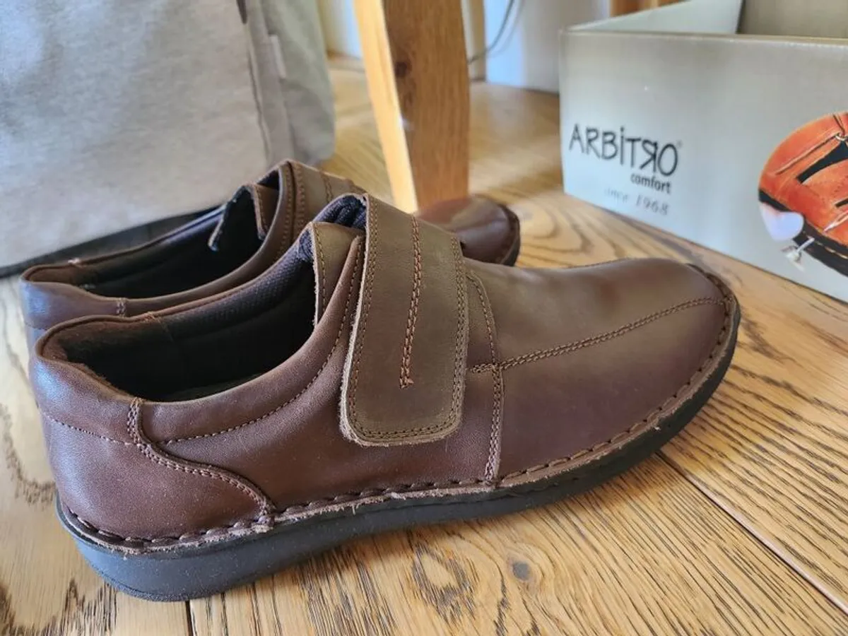 mens shoes - Image 1