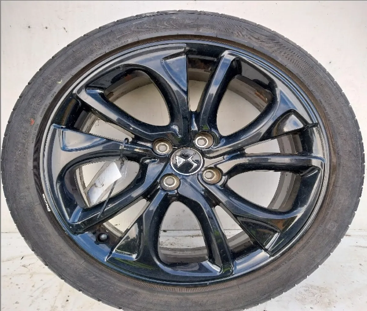 2017 Citroen/DS4 18" Alloy Wheel Set 245/45 R18 - Image 1