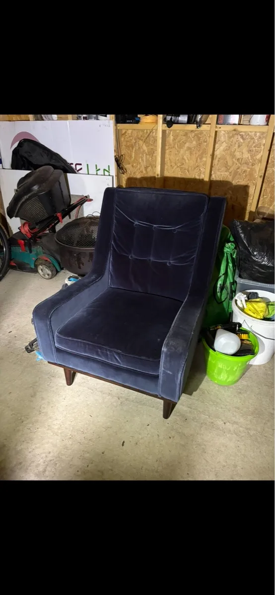 Arm chair - Image 1