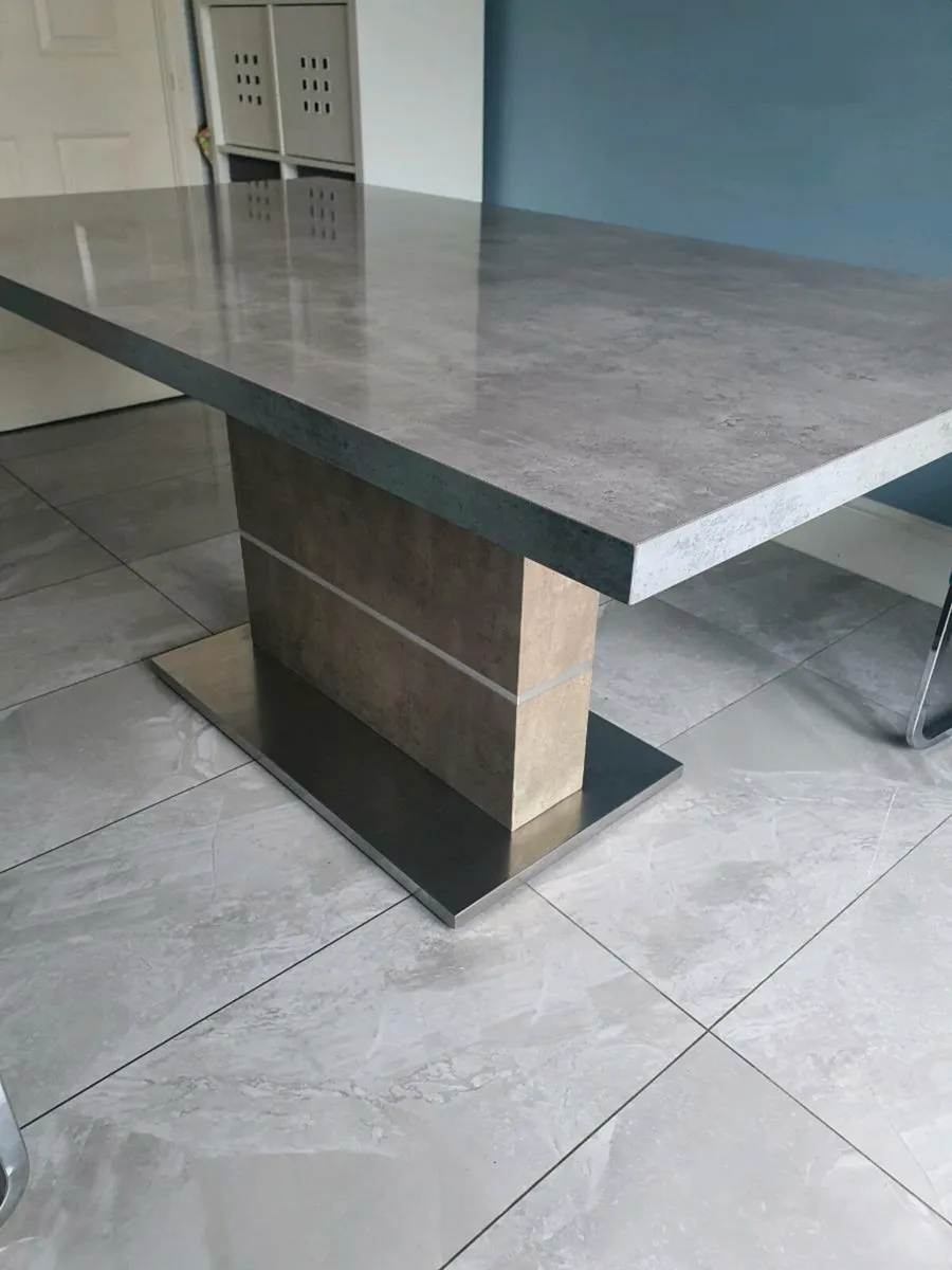 Dinning Table - Image 2