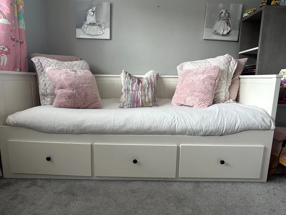 IKEA Day Bed - Image 1