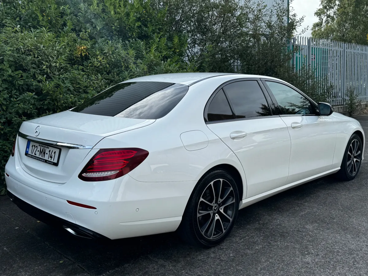 Mercedes-Benz E-Class 2017 AVANTGARDE/ NEW NCT! - Image 3