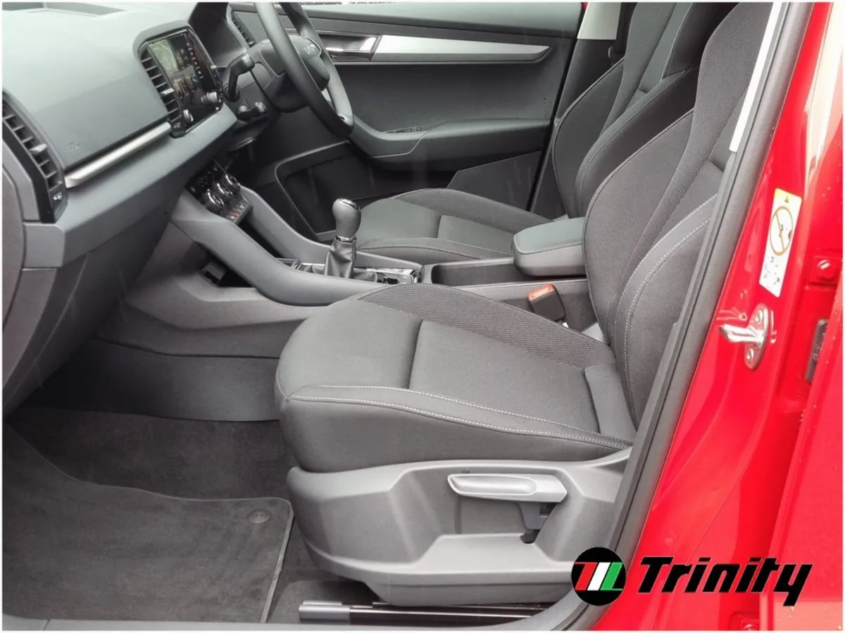 Skoda Karoq Selection 1.0 TSI 115 BHP Trinity Sko - Image 4