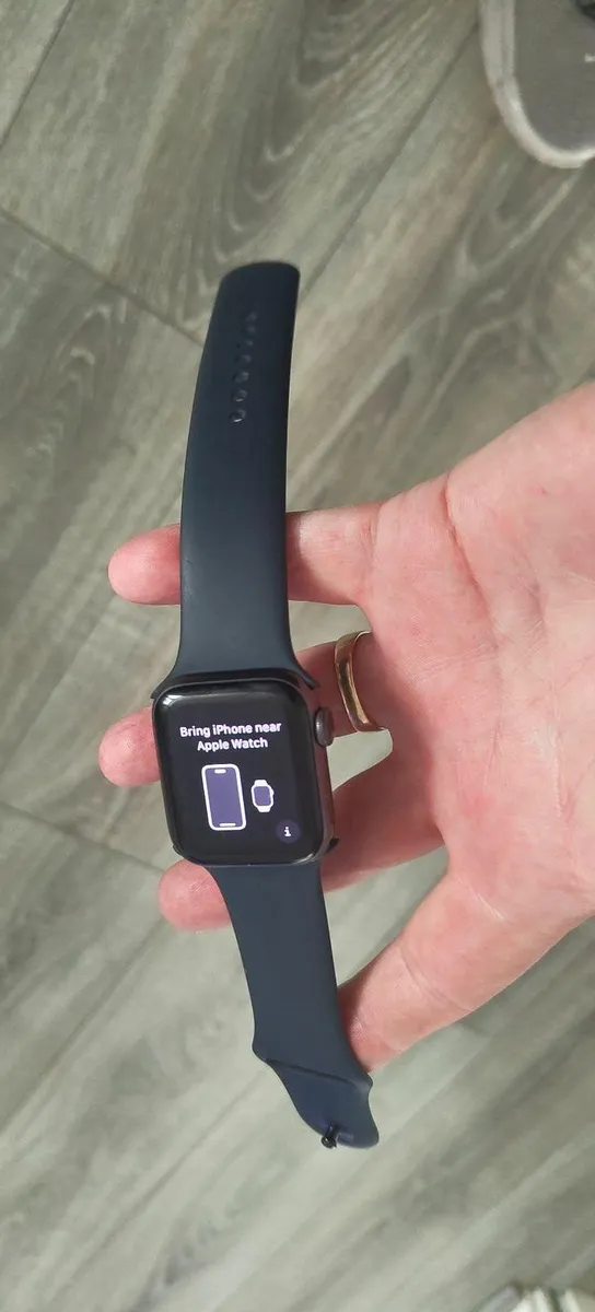 Apple Watch SE - SERIES - -40ml - Image 2