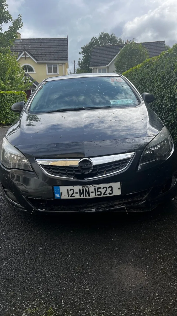 Vauxhall Astra 2012 - Image 1