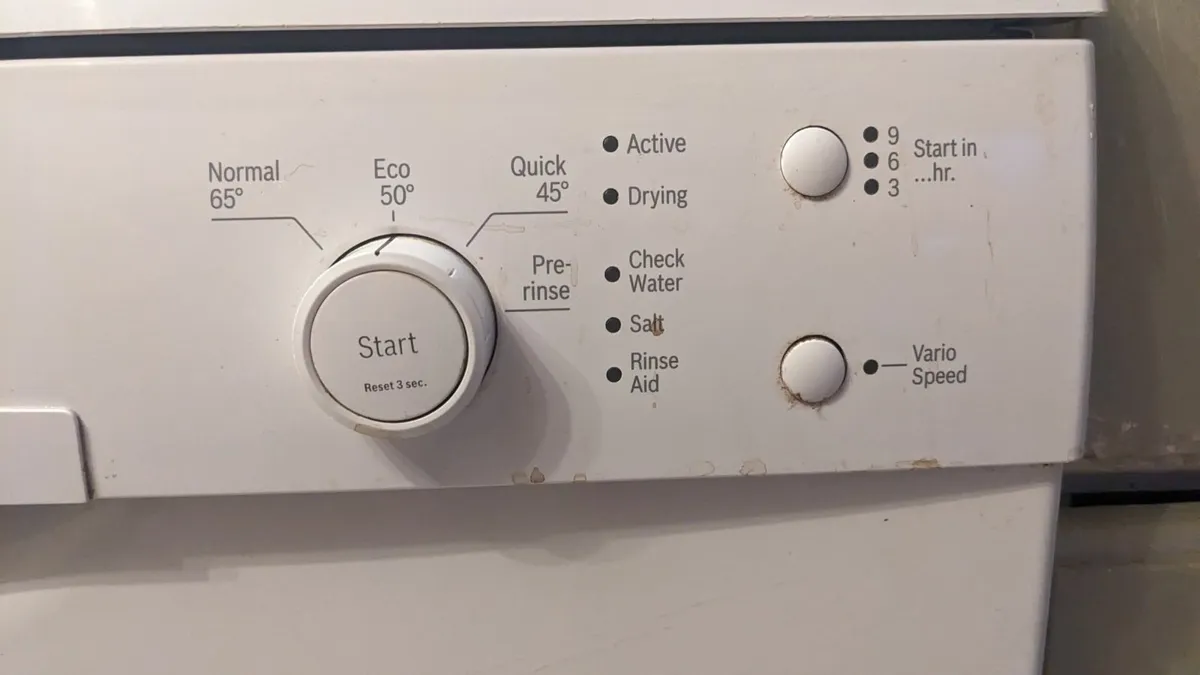 Dishwasher - Image 3