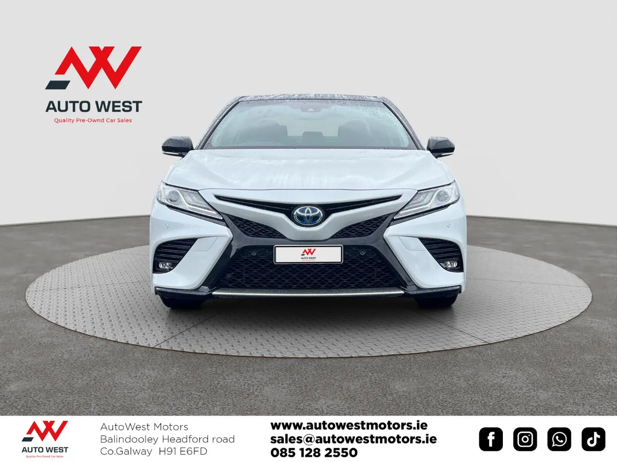 2020 Toyota Camry Self Charging Hybrid Automatic - Image 3