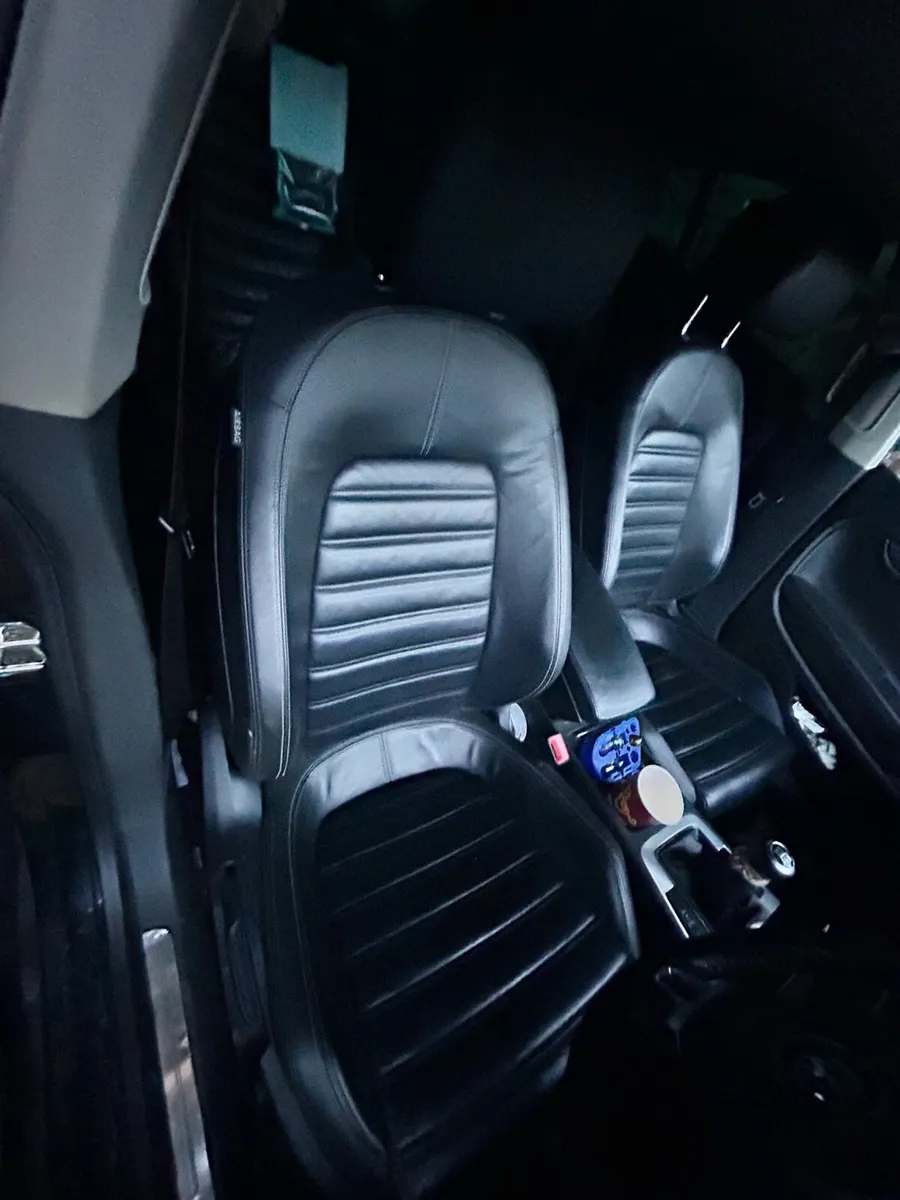 Leather seats - Image 3