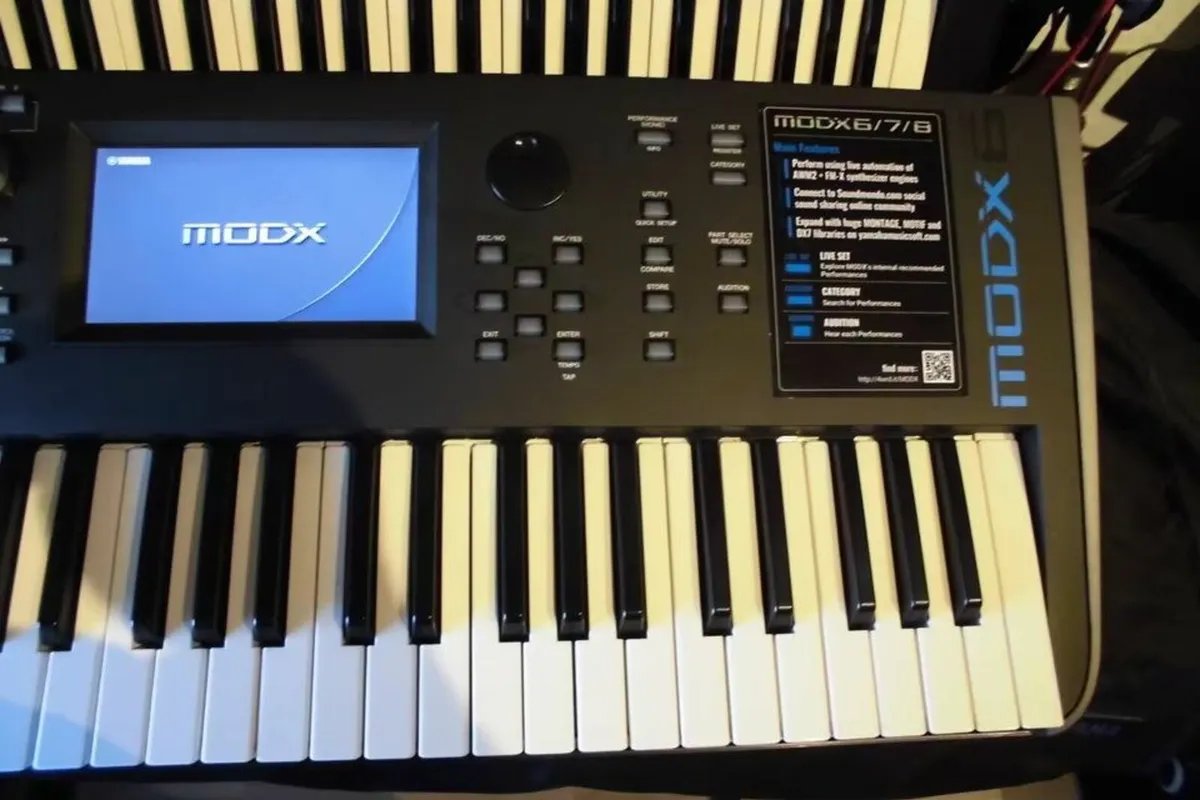 Yamaha MODX6 Synthesizer Full Setup Including Stan - Image 4
