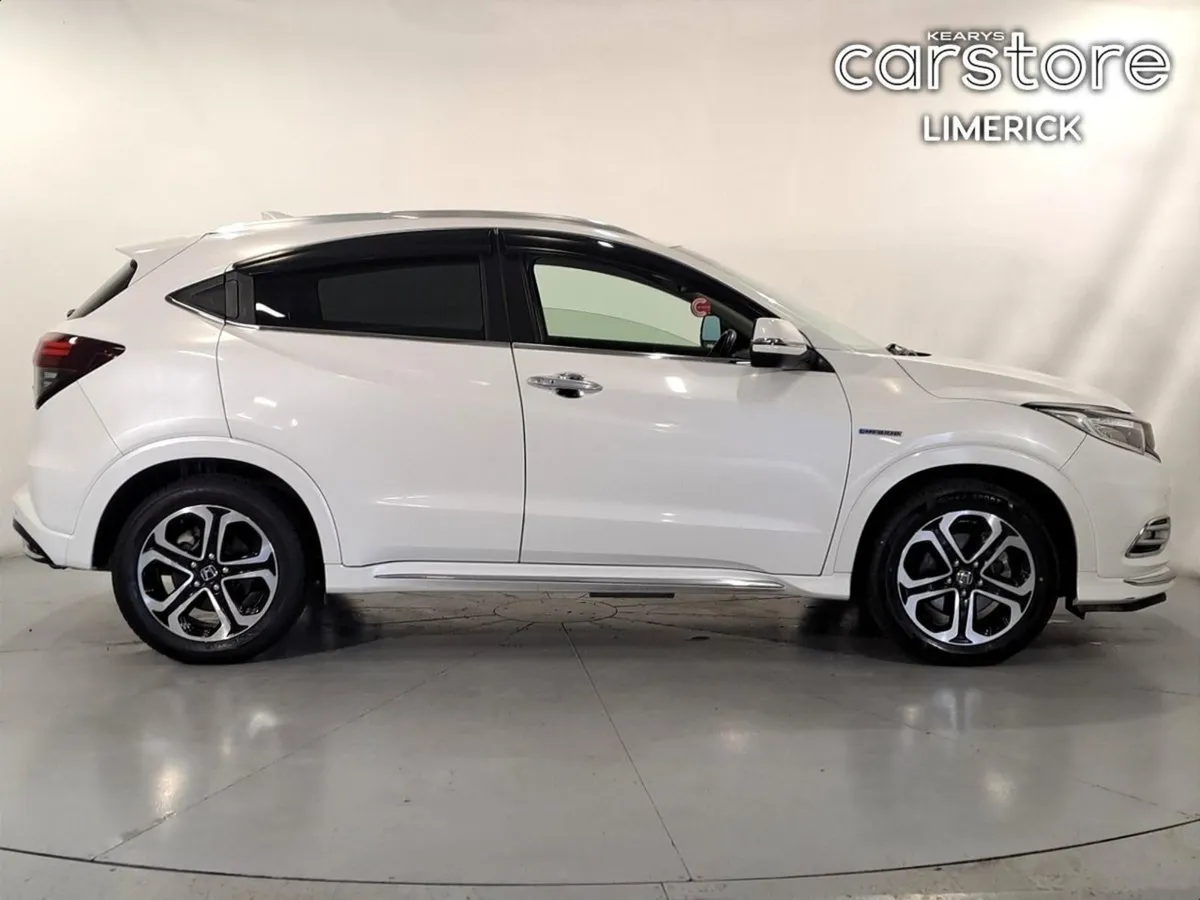 Honda Vezel Vezel Daa-ru3 5 DR Auto - Image 2