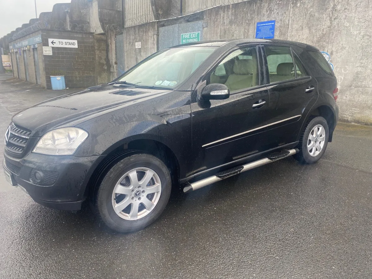 Mercedes-Benz M-Class 2007 - Image 2
