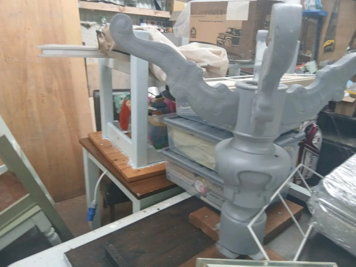 Tables and chairs - Image 2