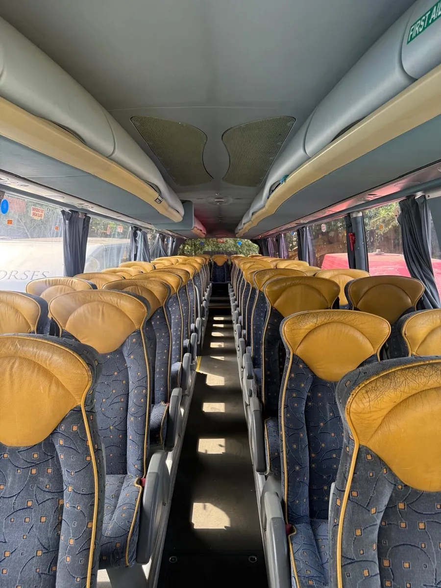 Coach Scania 08 - Image 4