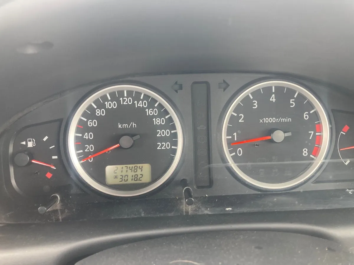 Nissan Almera 2005 - Image 3