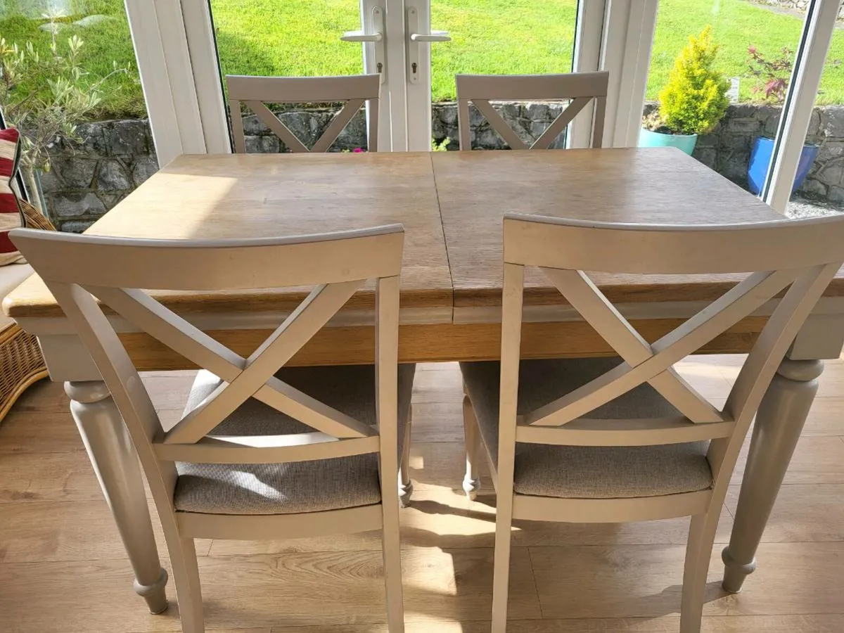 Caseys furniture Dining Table and chairs - Image 1