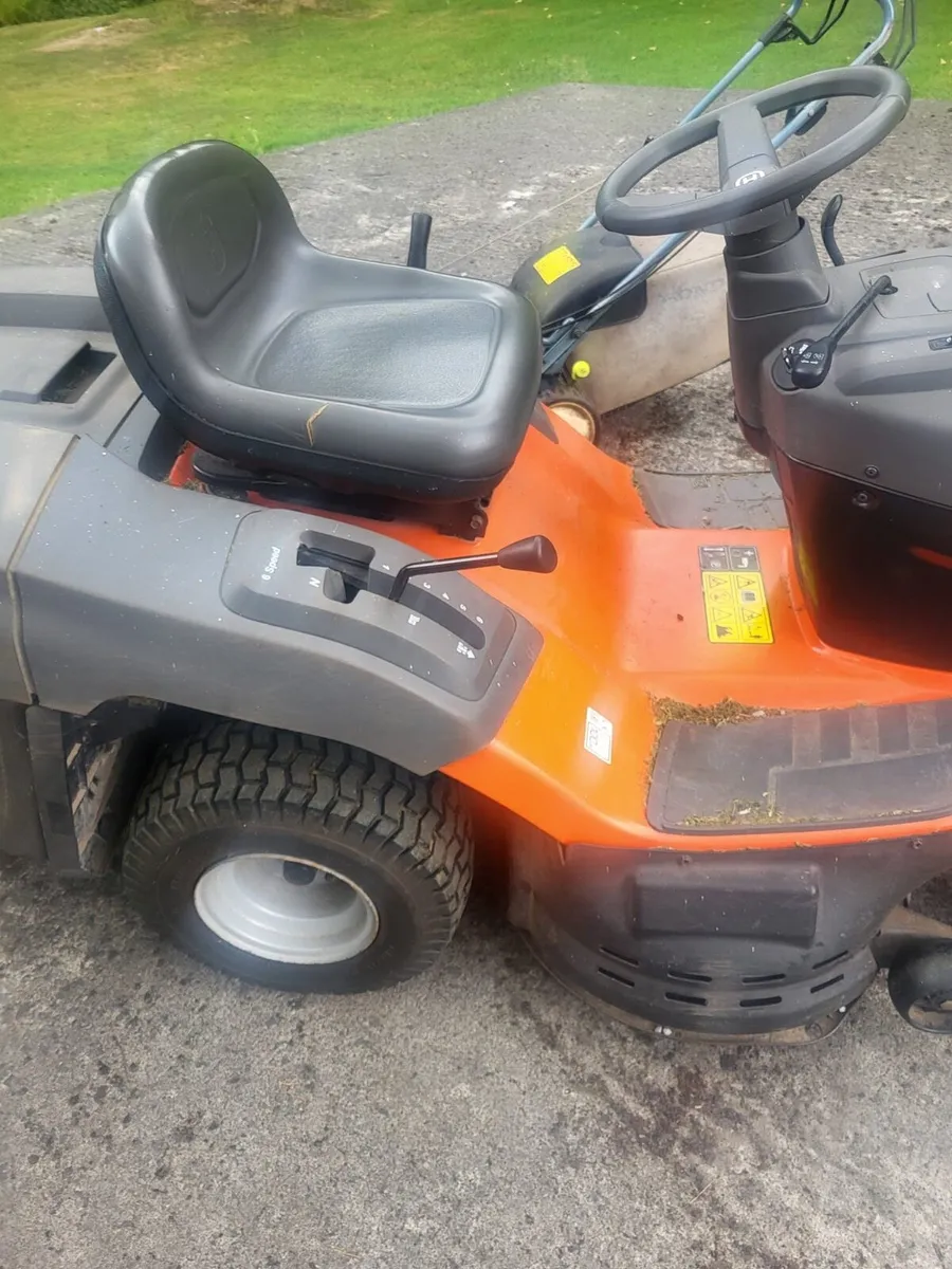 Ride on lawnmower - Image 3