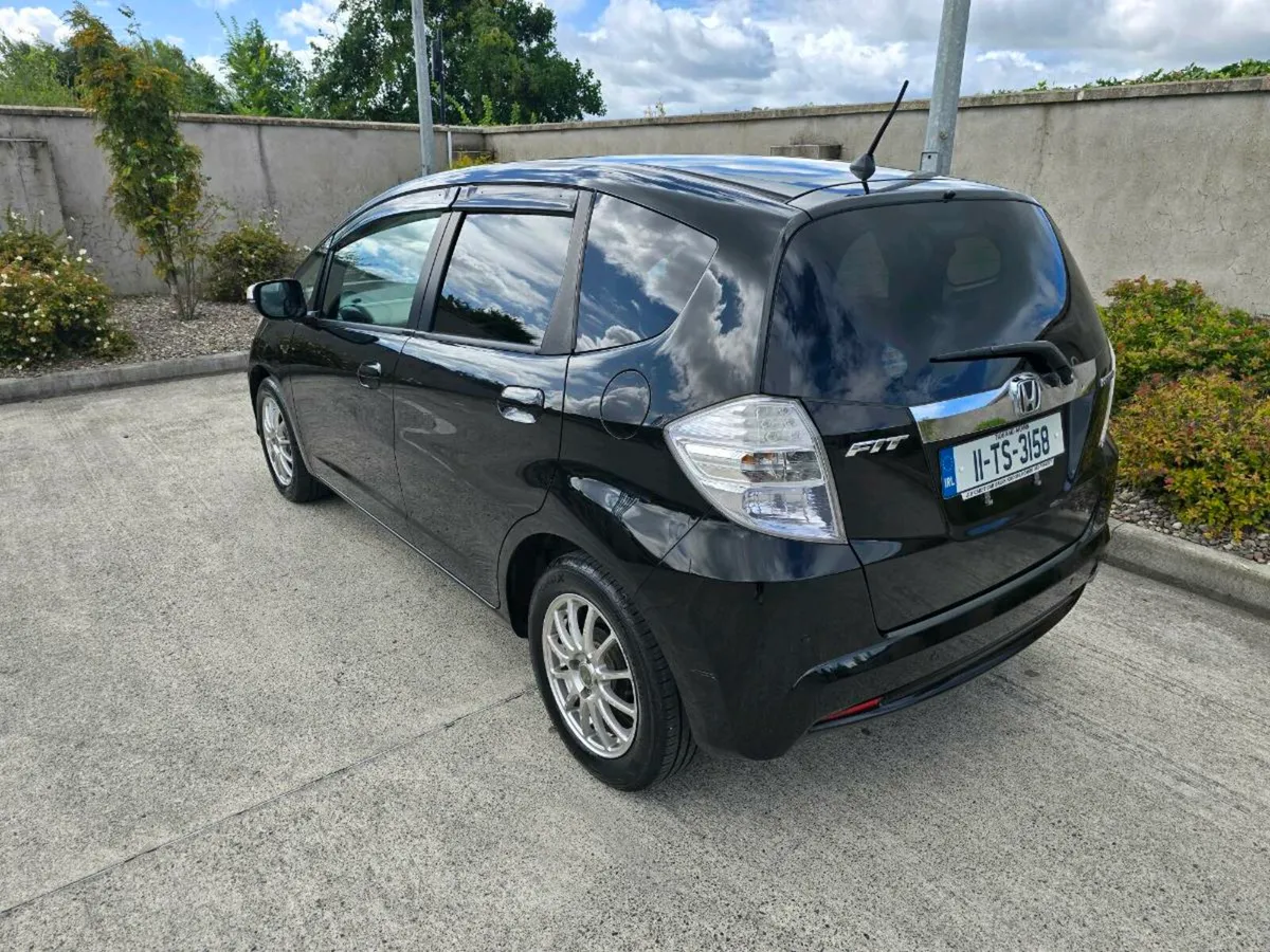 Honda Fit Automatic Hybrid 1.3 Long Nct & Tax - Image 4