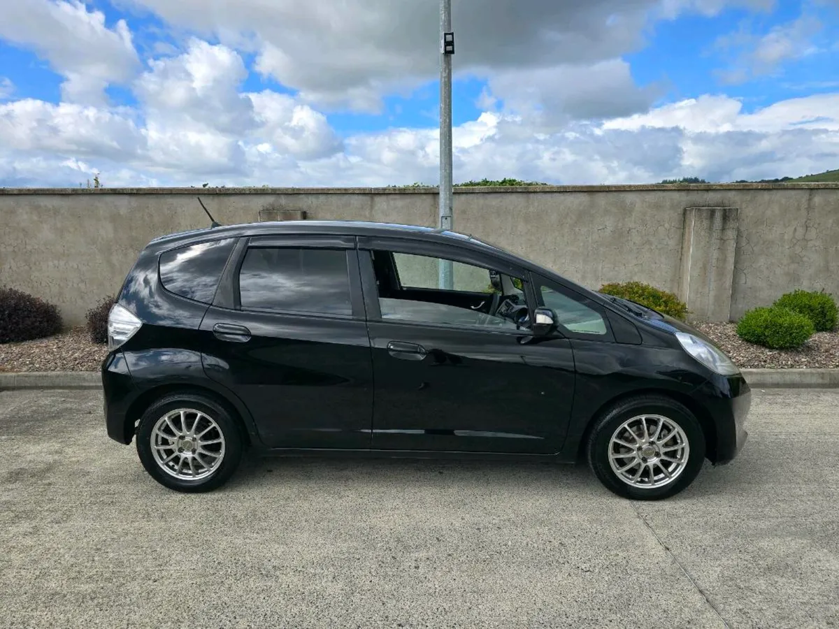 Honda Fit Automatic Hybrid 1.3 Long Nct & Tax - Image 1