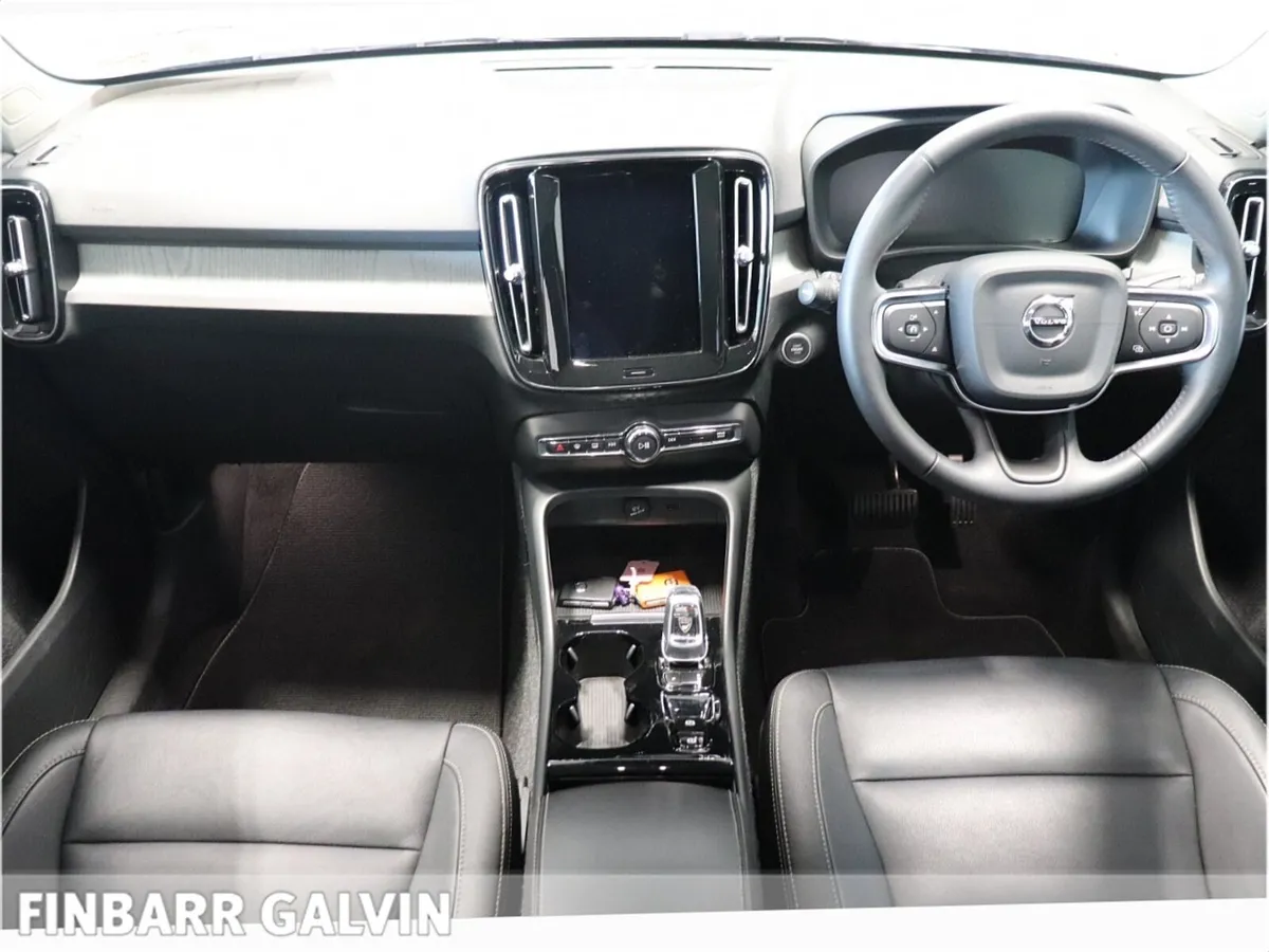 XC40 INSCRIPTION T4 RECHARGE - Image 4