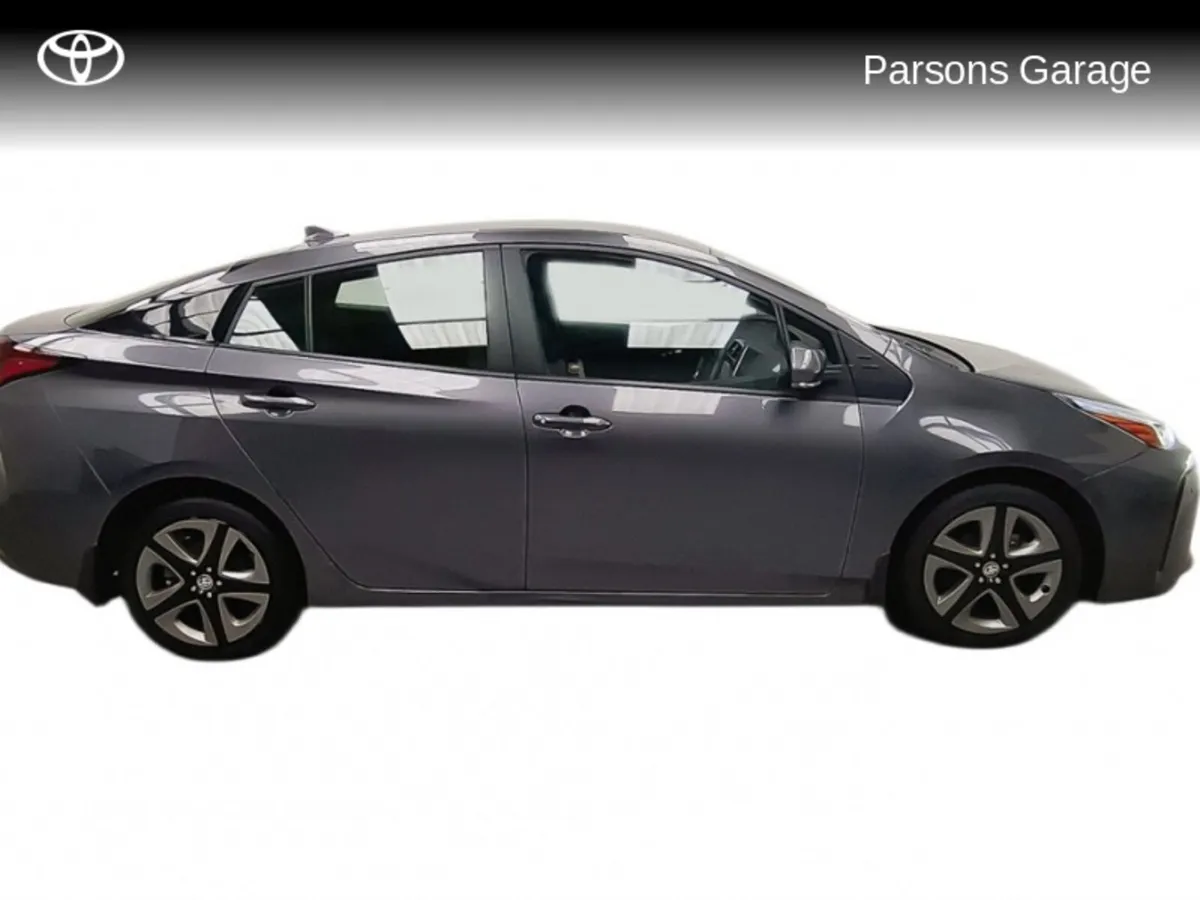 Toyota Prius PRIUS LUXURY - Image 3