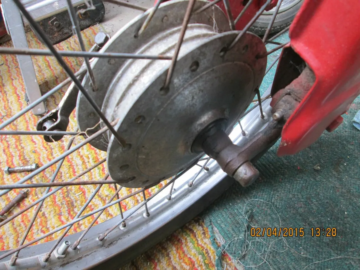 Honda C50 , C70, C90, C100 Round headlight Wanted - Image 4