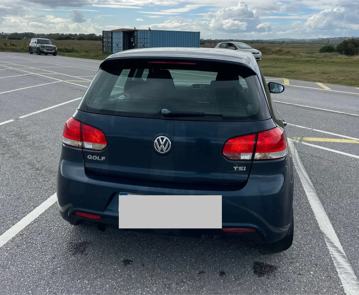 VW Golf 1.2 TSI DSG automatic. Low mileage - Image 3
