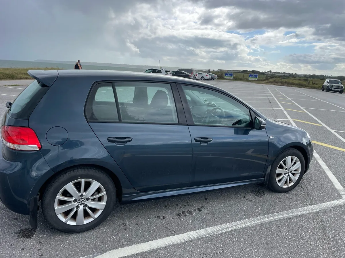 VW Golf 1.2 TSI DSG automatic. Low mileage - Image 4