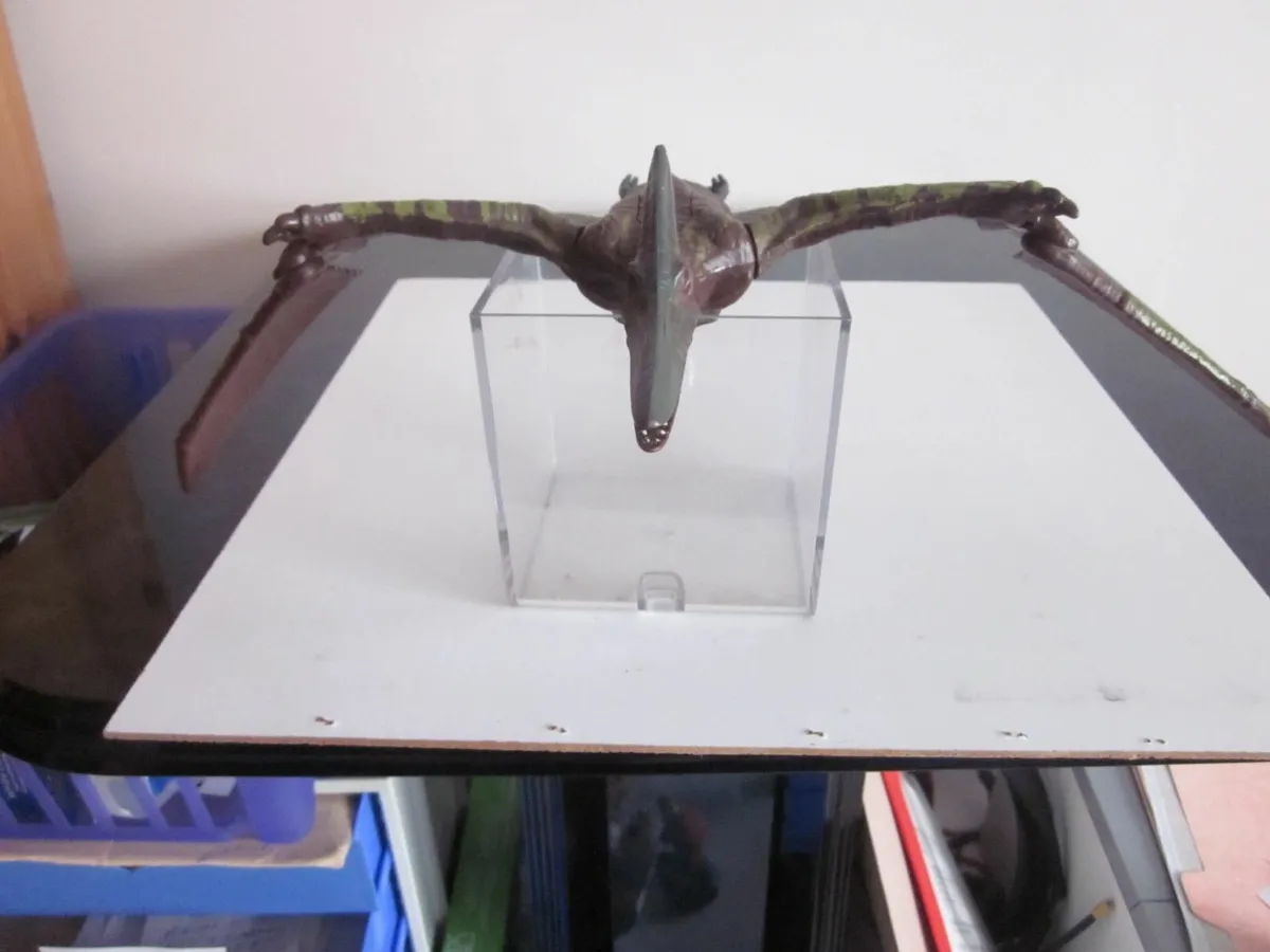 Jurassic World  Pteranod Sound / Chomping Action - Image 1