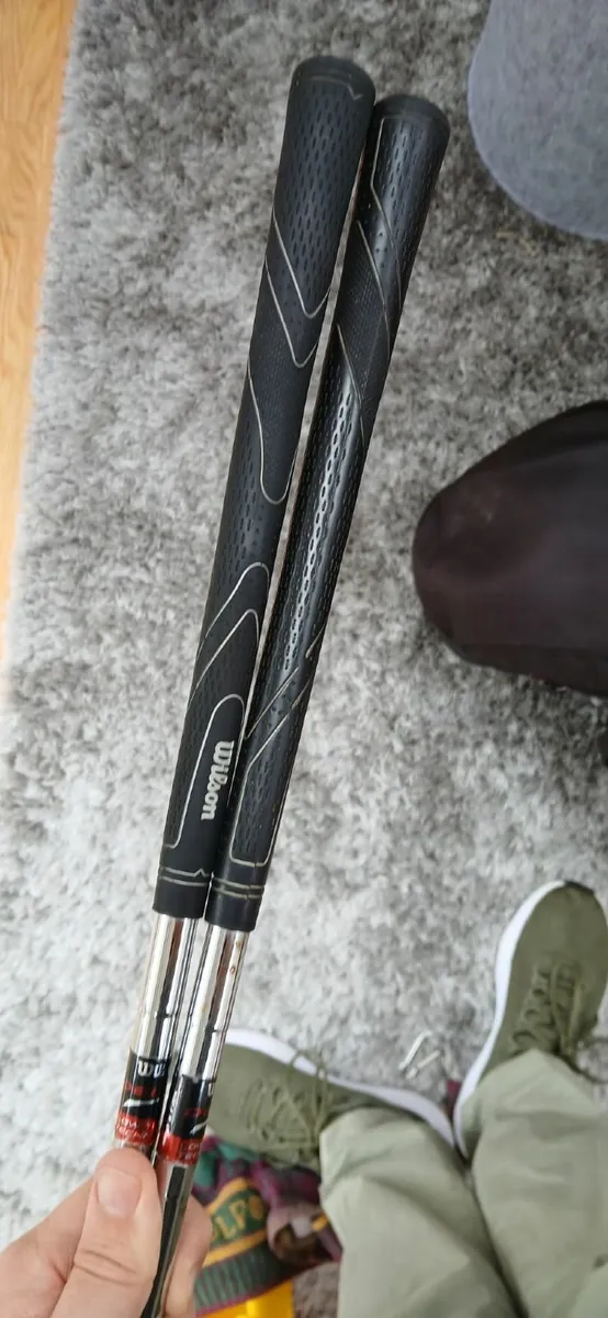 Wilson Golf Clubs - Full Set w/Bag - Image 2