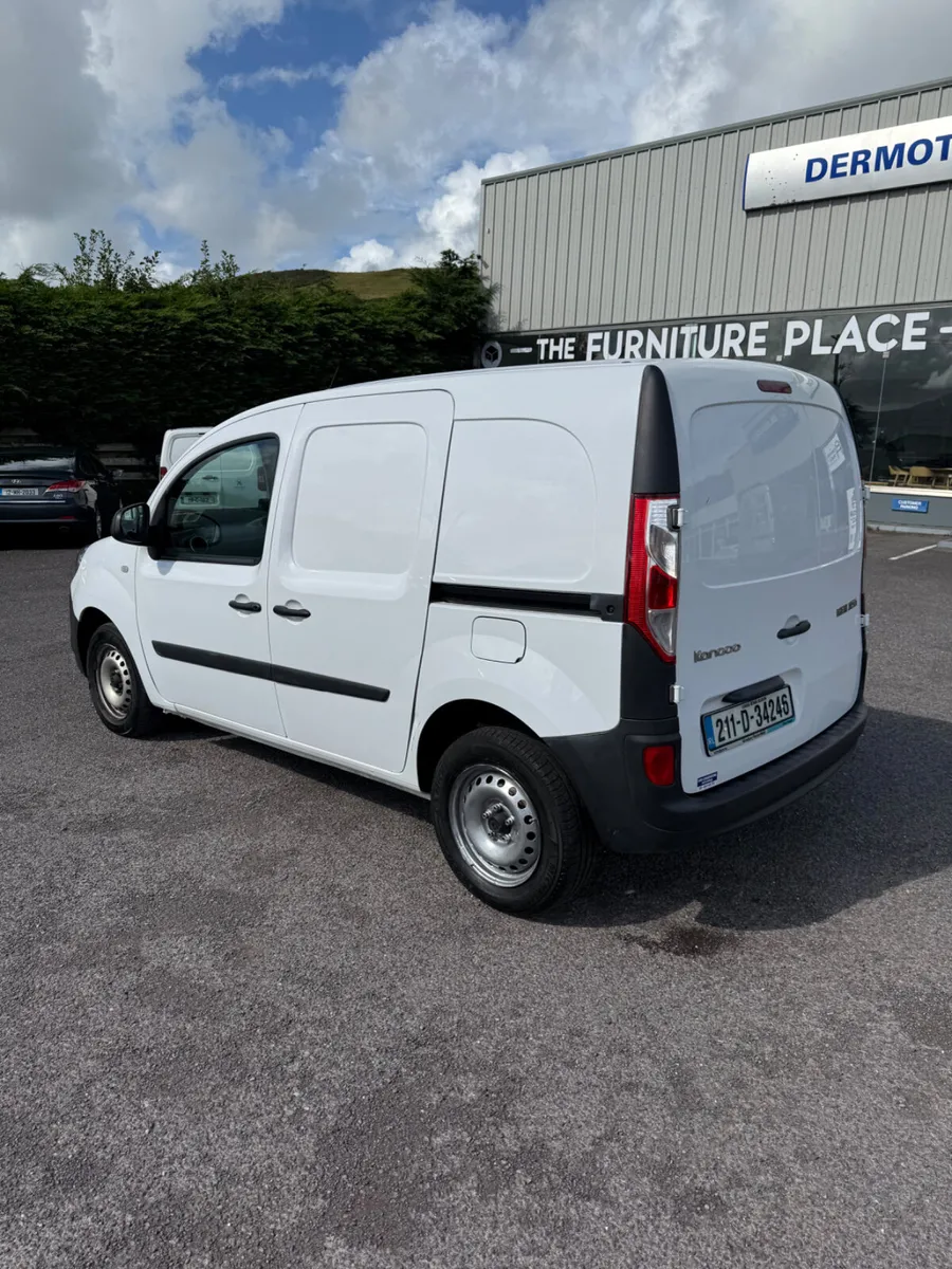 Renault Kangoo 2021 - Image 2