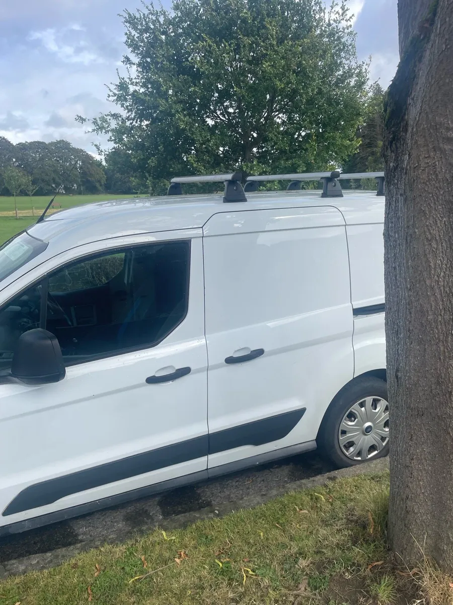151 Ford Transit Connect - Image 3
