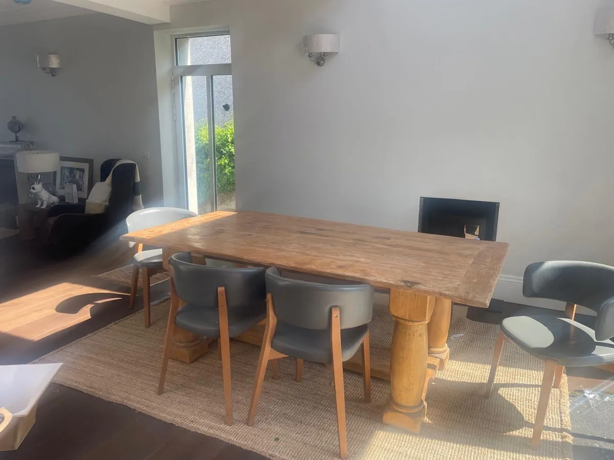 Designer Ralph Lauren dining table - Image 4