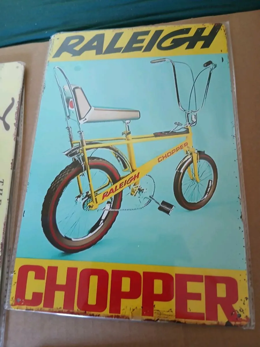 VINTAGE TIN SIGNS - Image 4