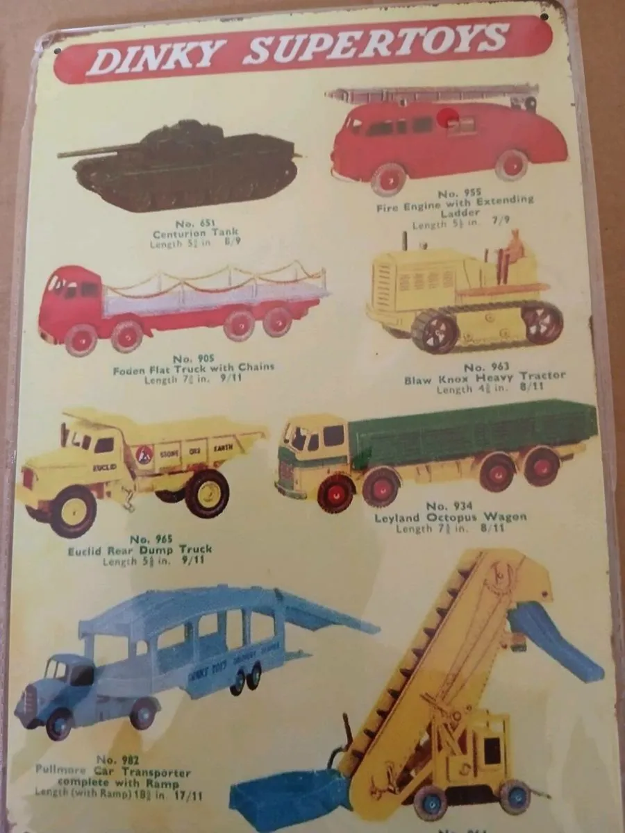 VINTAGE TIN SIGNS - Image 1