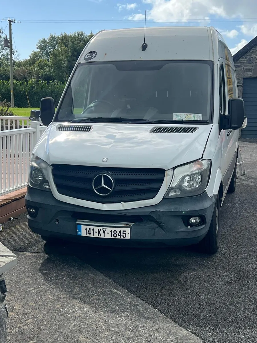 Mercedes van - Image 1