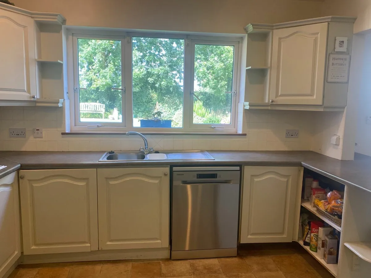 Kitchen Cabinets & Doors - Image 4