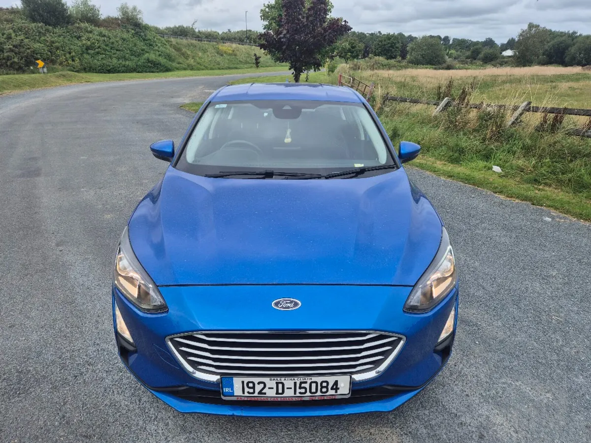 192 Ford Focus ZETEC 1.5 TDCI 125PS 6SPEED 4DR - Image 2