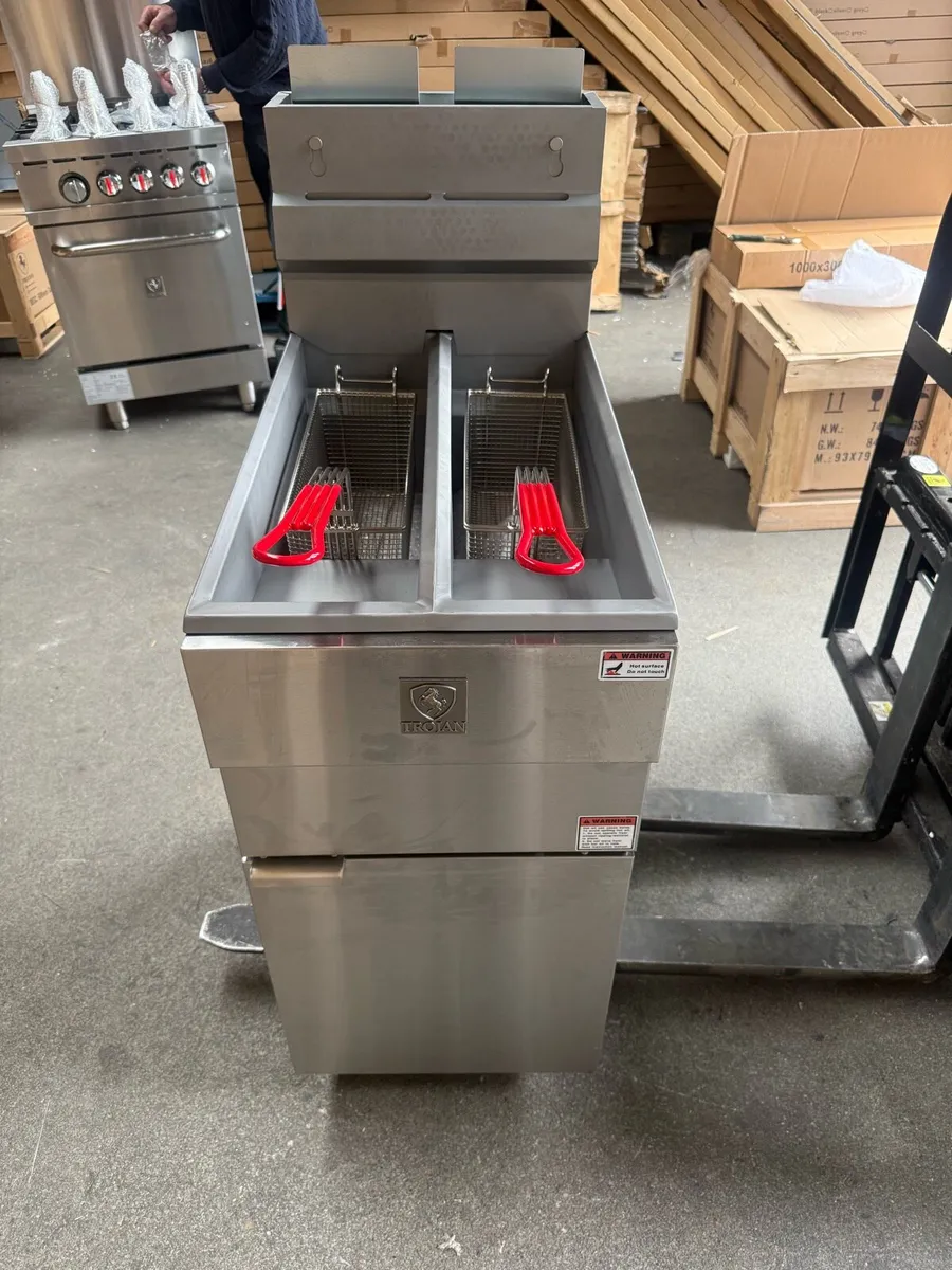 Trojan twin tank gas fryer high output - Image 1