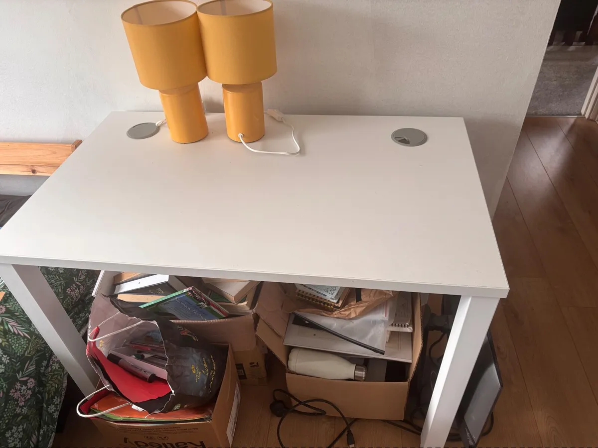 Home office desk - Image 1