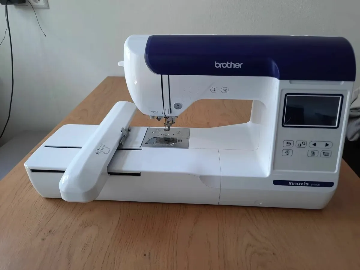 Brother Innovis f440e Embroidery & Accessories - Image 1