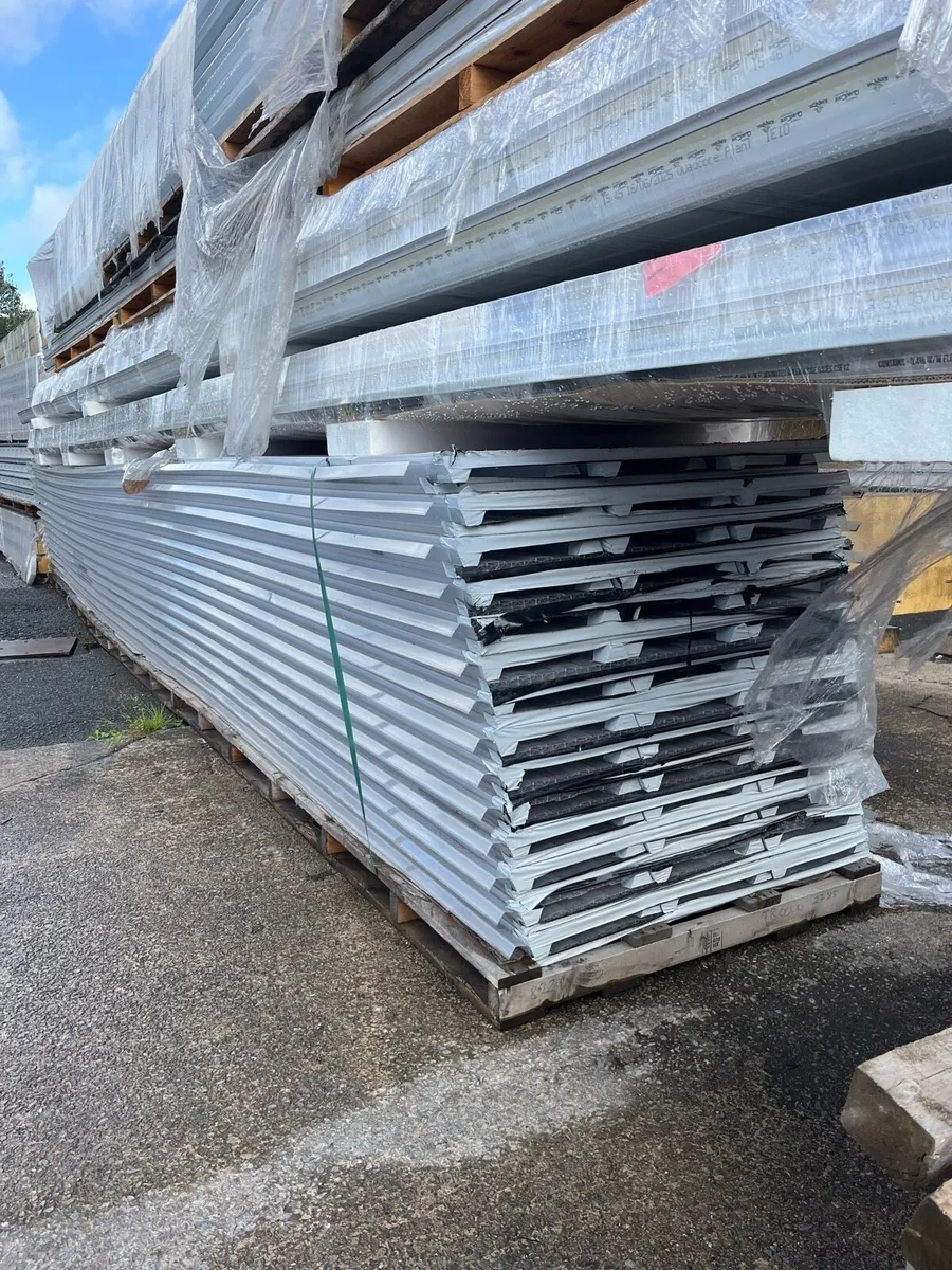Clear box profile roof sheeting - Image 1