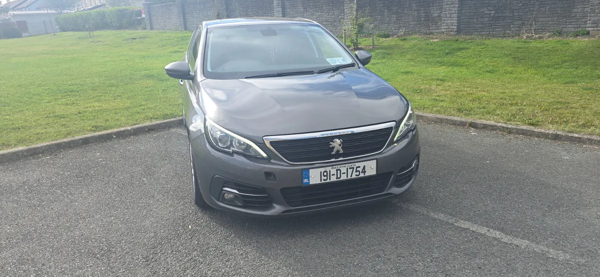 Peugeot 308 diesel 2019 need tlc - Image 2