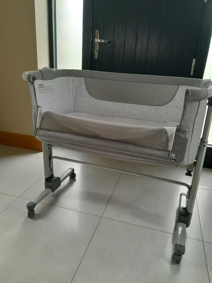 Baby Elegance Be By Me Bedside Crib - Image 4