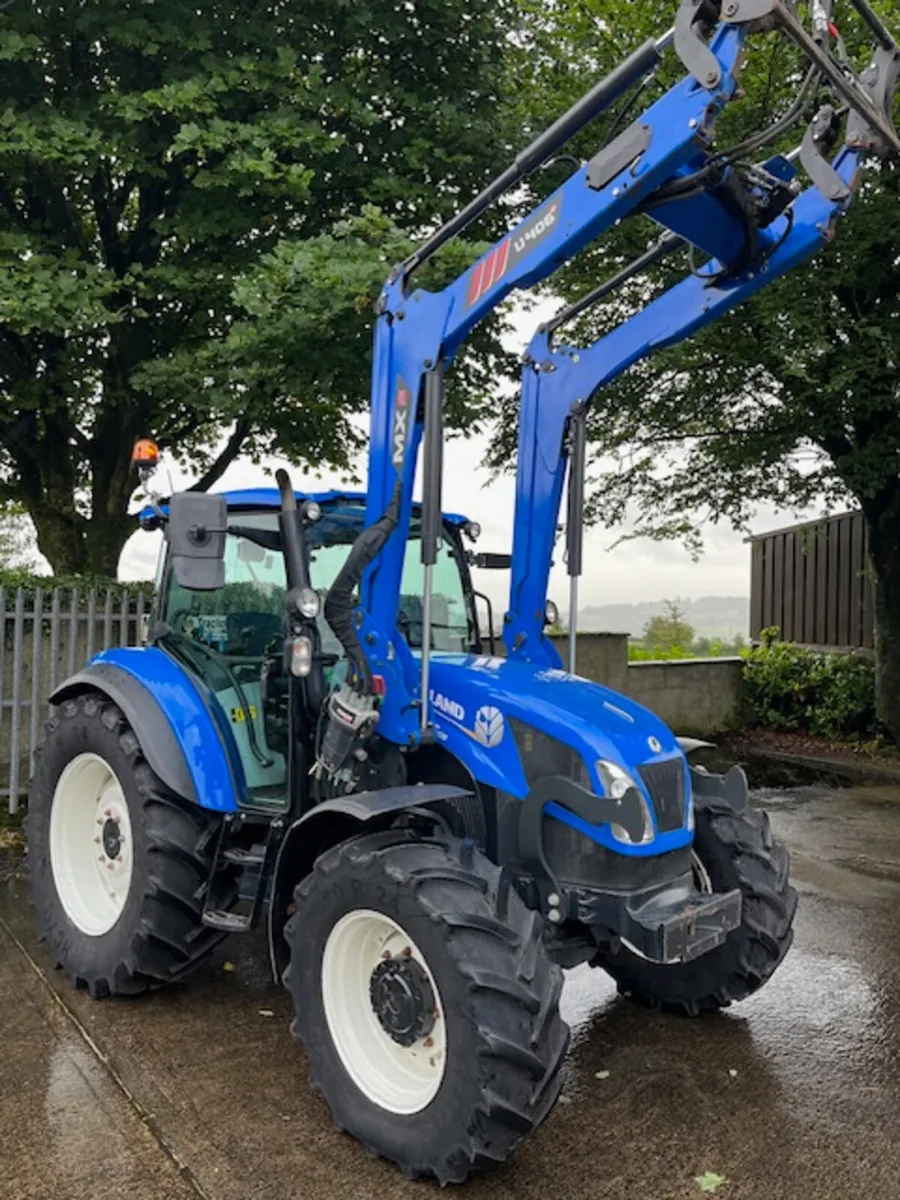 2018 New Holland T5.105 D/C c/w MX406+ loader - Image 2