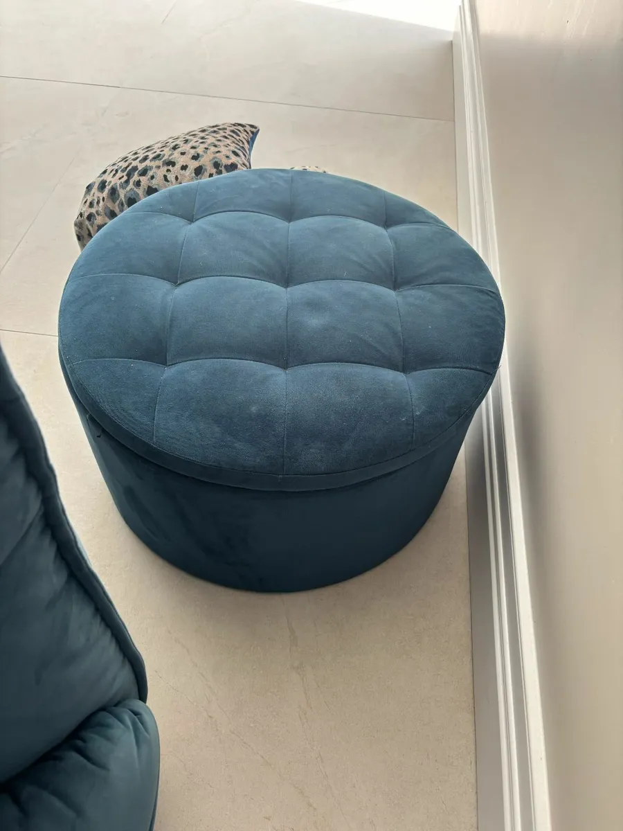 Dark Blue 2 seater couch with matching footstool - Image 3