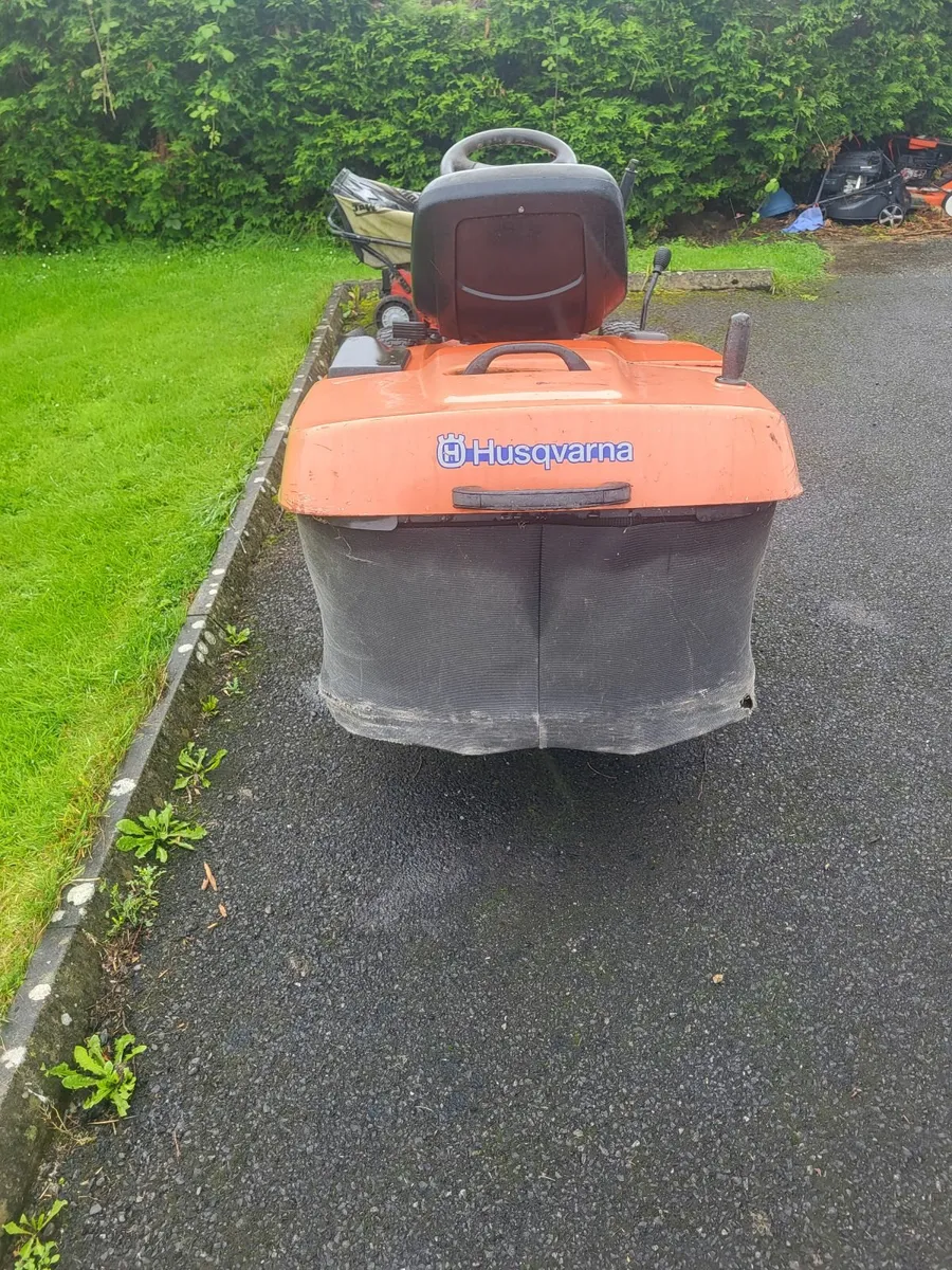Ride on mower - Image 1