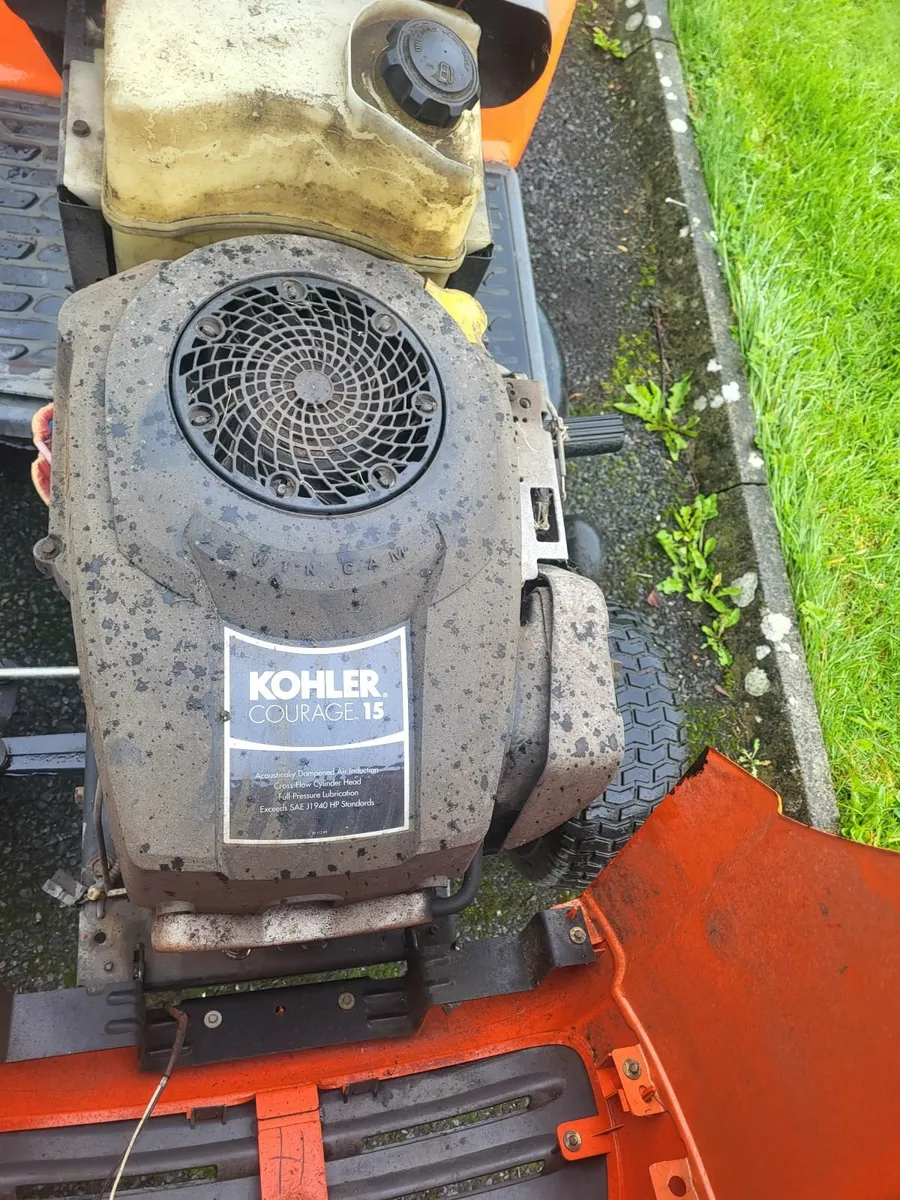 Ride on mower - Image 4